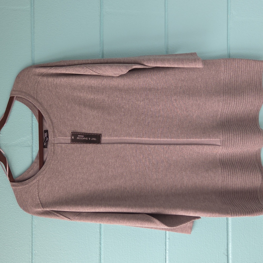 NWT " Tint & Shadow" Woman's Solid  Tunic Sweater Size 1X